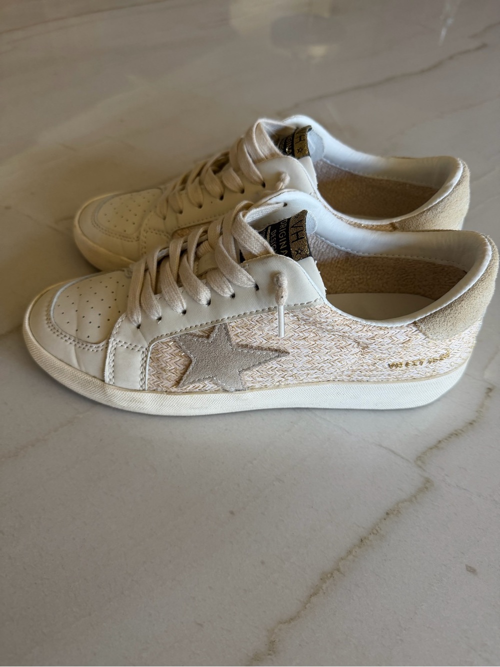 Vintage Havana Cream & White Star Sneakers